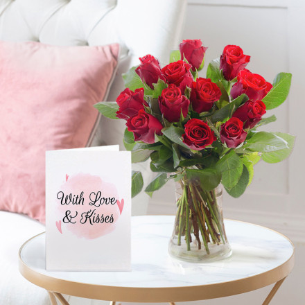 12 Red Roses, Vase and Romance Card 12 Red Roses, Vase and Romance Card