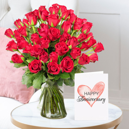 50 Classic Red Roses & Anniversary Card 50 Classic Red Roses & Anniversary Card