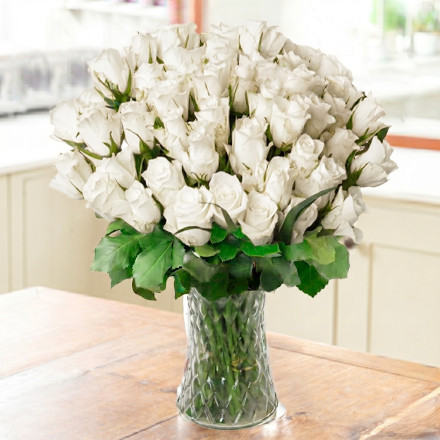 50 White Roses