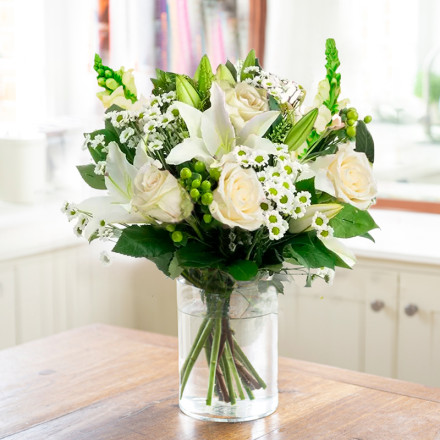 Simply White Rose and Lily Simply White Rose and Lily