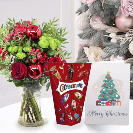Berry Blush, Celebrations Mini Chocolate & Biscuit Bars (185g) & Christmas Card Berry Blush, Celebrations Mini Chocolate & Biscuit Bars (185g) & Christmas Card