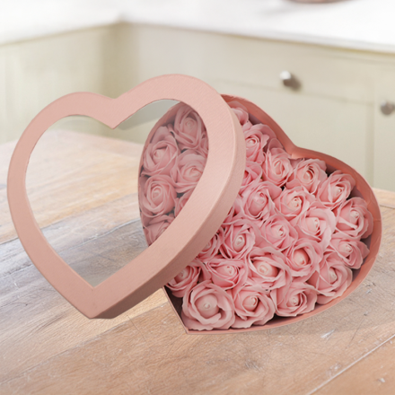 Heart Shaped Artifical Pink Rose Hatbox
