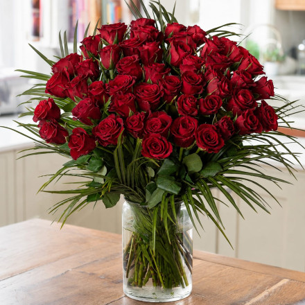 50 Luxury Red Roses