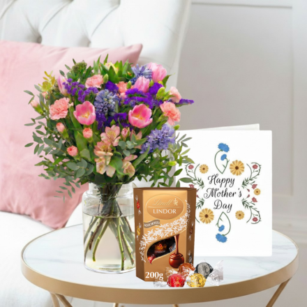 Shades of Spring, Lindor Mixed Truffles (200g) & Mother's Day Card 