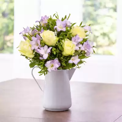 Rose & Freesia